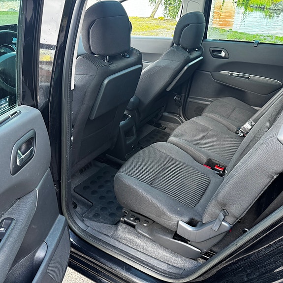 Peugeot 5008 8 of 10