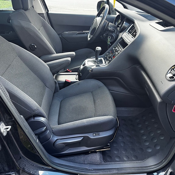 Peugeot 5008 10 of 10