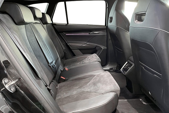 Skoda Enyaq 16 of 30