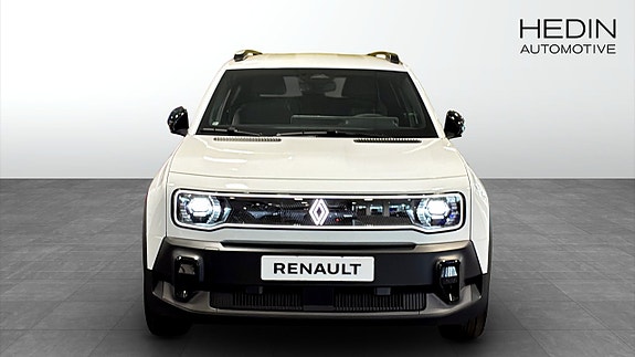 Renault 4 E-Tech 8 of 12