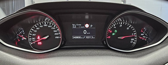 Peugeot 308 4 of 7