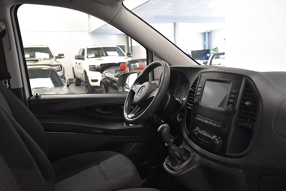 Mercedes-Benz Vito 110 8 of 17