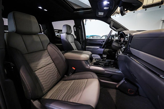 Chevrolet Silverado EV 17 of 30