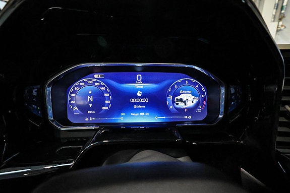 Chevrolet Silverado EV 24 of 30