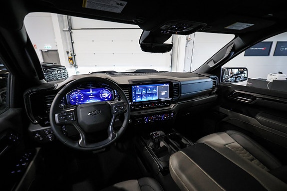 Chevrolet Silverado EV 15 of 30