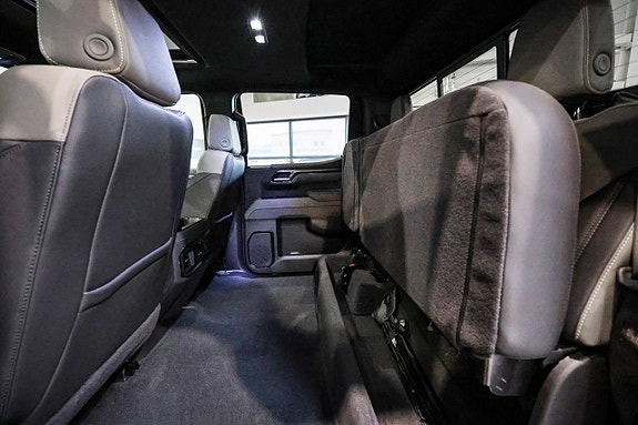 Chevrolet Silverado EV 22 of 30