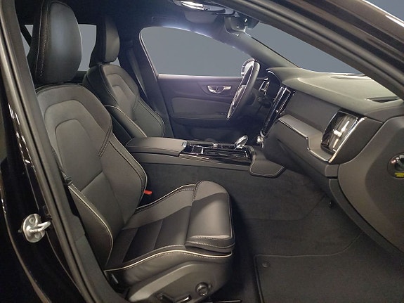 Volvo V60 6 of 15