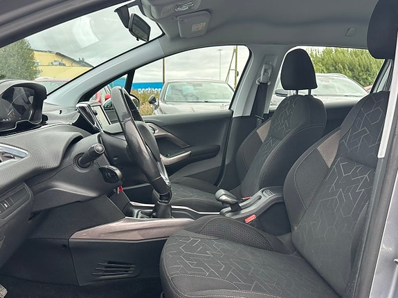 Peugeot 2008 8 of 13