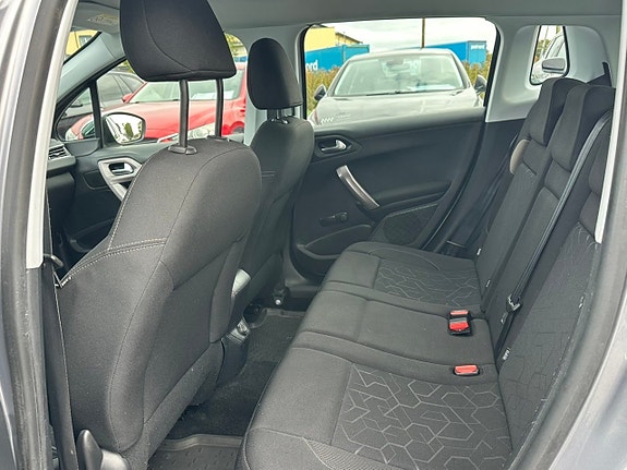 Peugeot 2008 9 of 13
