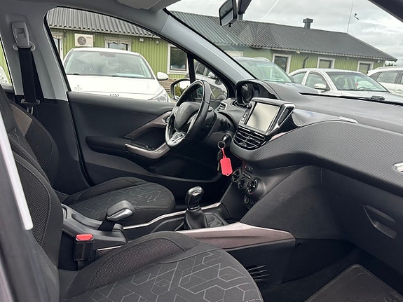 Peugeot 2008 10 of 13