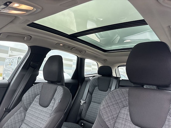 Volvo XC60 7 of 8