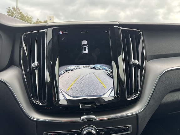 Volvo XC60 8 of 8