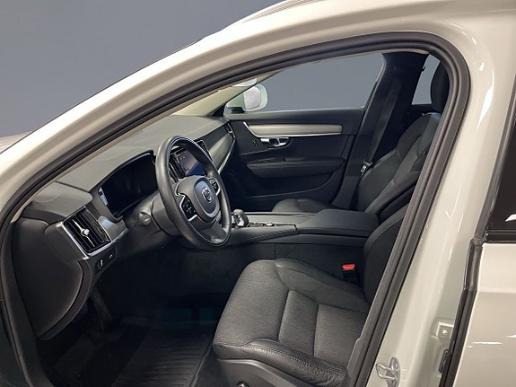 Volvo V90 Cross Country 6 of 11