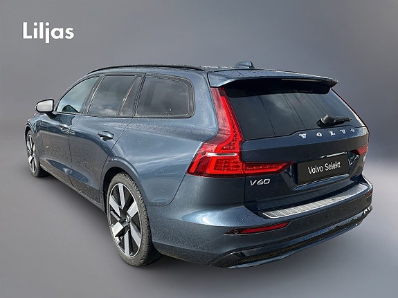Volvo V60 3 of 4
