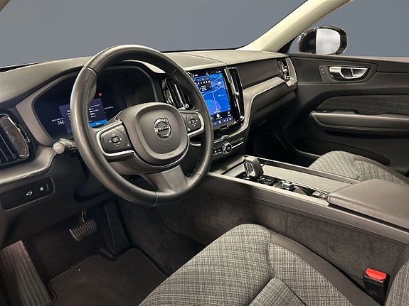 Volvo XC60 5 of 13
