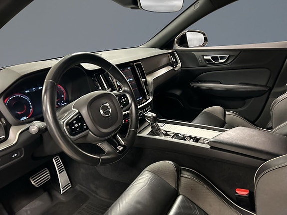Volvo V60 5 of 13