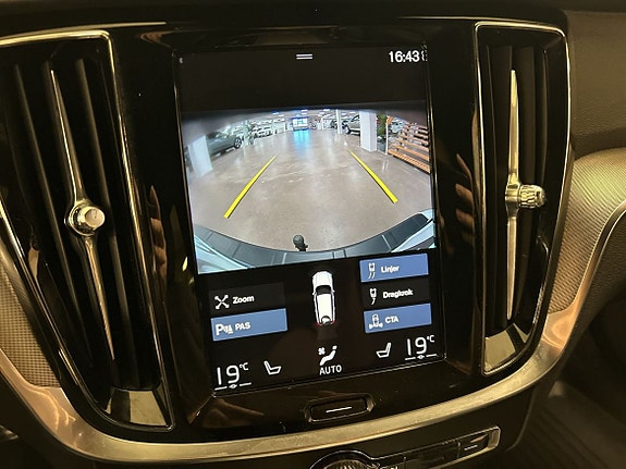 Volvo V60 13 of 13