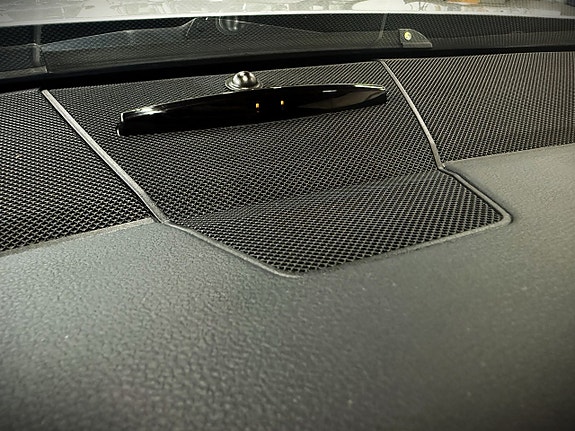 Mercedes-Benz E250 23 of 27