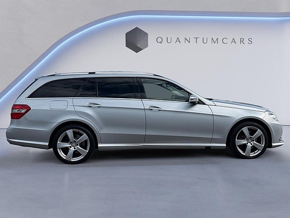 Mercedes-Benz E250 8 of 27