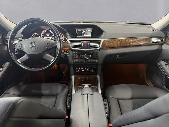 Mercedes-Benz E250 15 of 27
