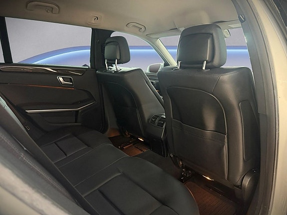 Mercedes-Benz E250 25 of 27