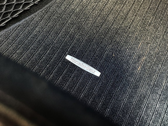 Mercedes-Benz E250 27 of 27