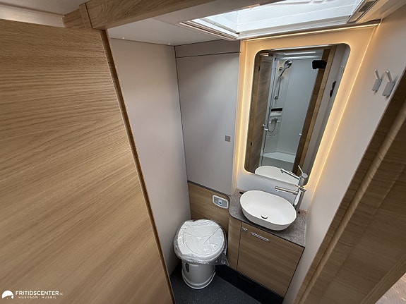Adria Coral SELECT 670 SL 140HP *NYHET 2027* 16 of 21