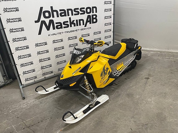 Ski-Doo MXZ XP 800R -08     366mil 7 of 8