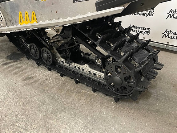 Ski-Doo MXZ XP 800R -08     366mil 8 of 8