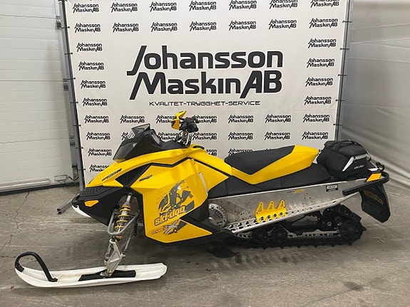 Ski-Doo MXZ XP 800R -08     366mil 2 of 8