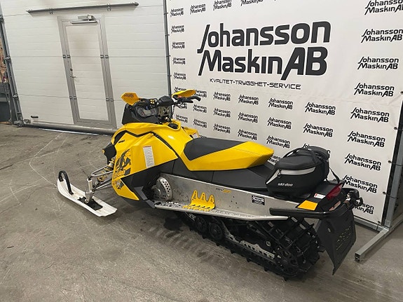 Ski-Doo MXZ XP 800R -08     366mil 3 of 8