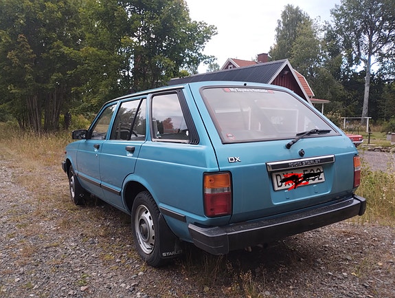 Toyota Starlet 5 of 9