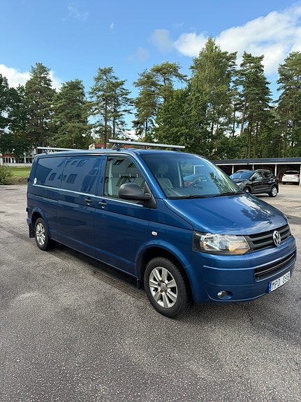 Volkswagen Transporter 2 of 18