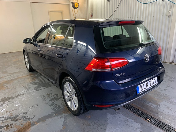 Volkswagen Golf VII 4 of 21