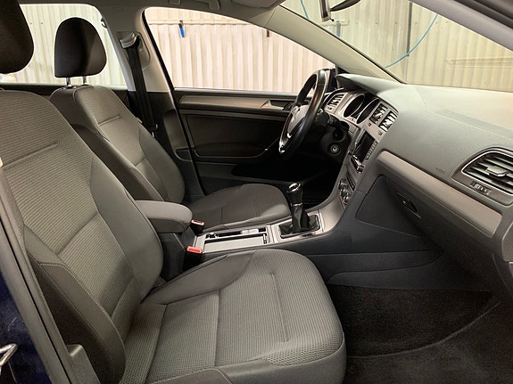 Volkswagen Golf VII 8 of 21