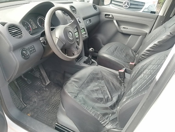 Volkswagen Caddy Maxi 11 of 17