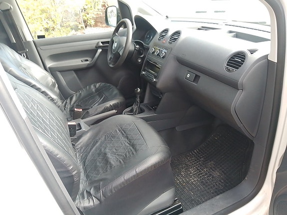 Volkswagen Caddy Maxi 13 of 17