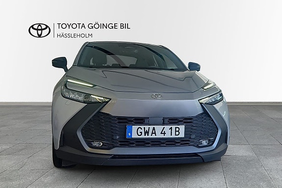 Toyota C-HR 5 of 16