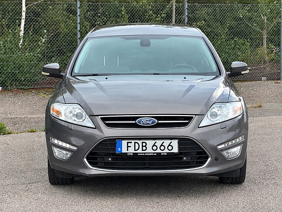 Ford Mondeo 2 of 14