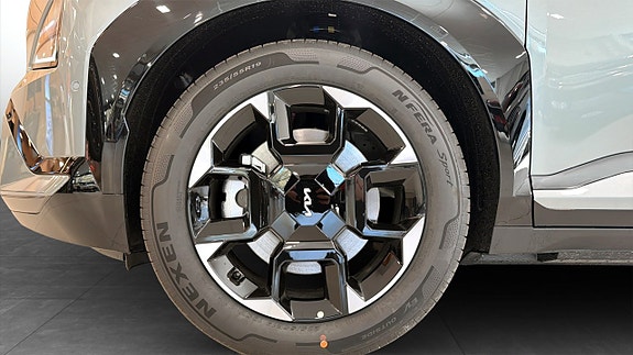 Kia EV5 9 of 13
