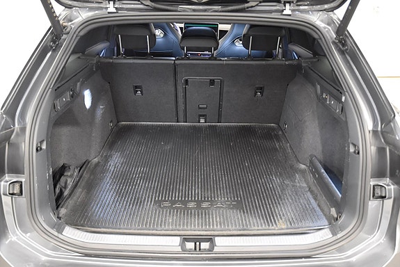 Volkswagen Passat 29 of 29