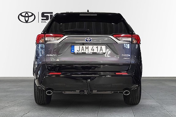 Toyota RAV4 Plug-in Hybrid 9 of 26