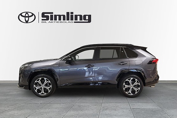 Toyota RAV4 Plug-in Hybrid 8 of 26
