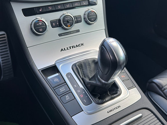 Volkswagen Passat Alltrack 15 of 16