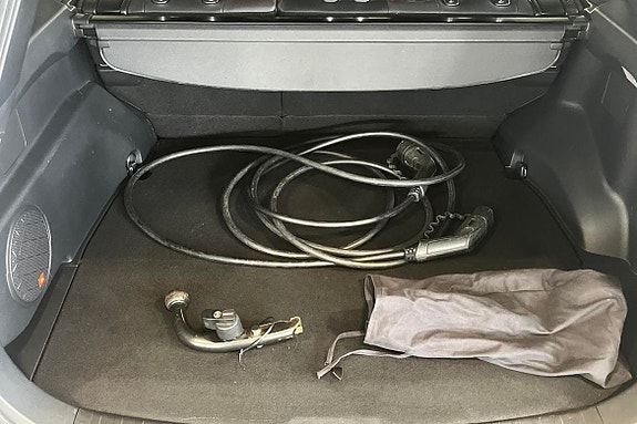 Toyota RAV4 Plug-in Hybrid 13 of 13