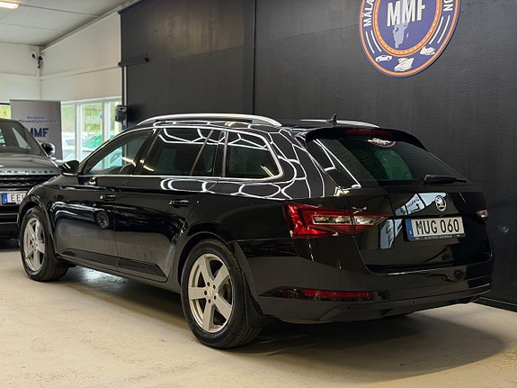 Skoda Superb 23 of 26