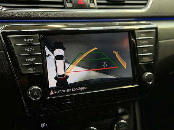 Skoda Superb 19 of 26