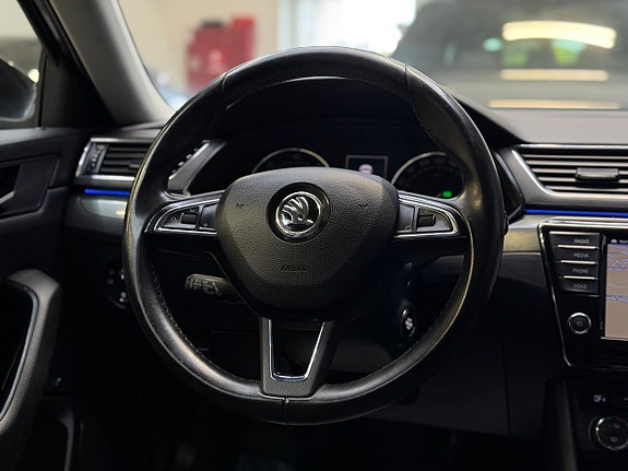 Skoda Superb 9 of 26