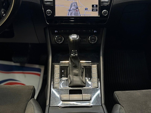 Skoda Superb 12 of 26