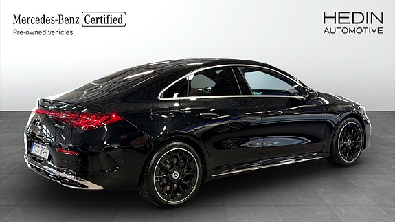 Mercedes-Benz CLA350 2 of 22